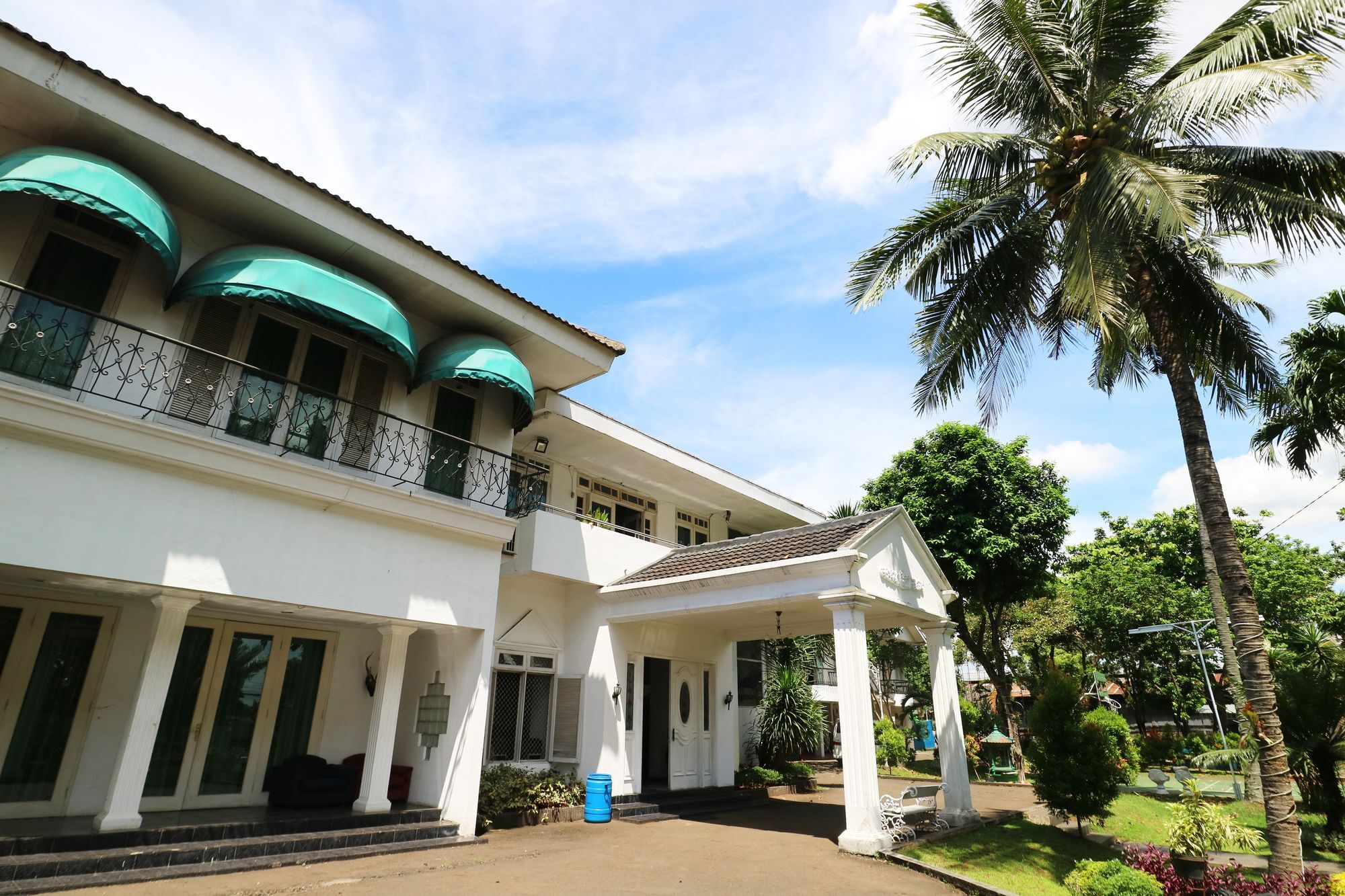 Villa Sri Manganti Jakarta Exterior photo