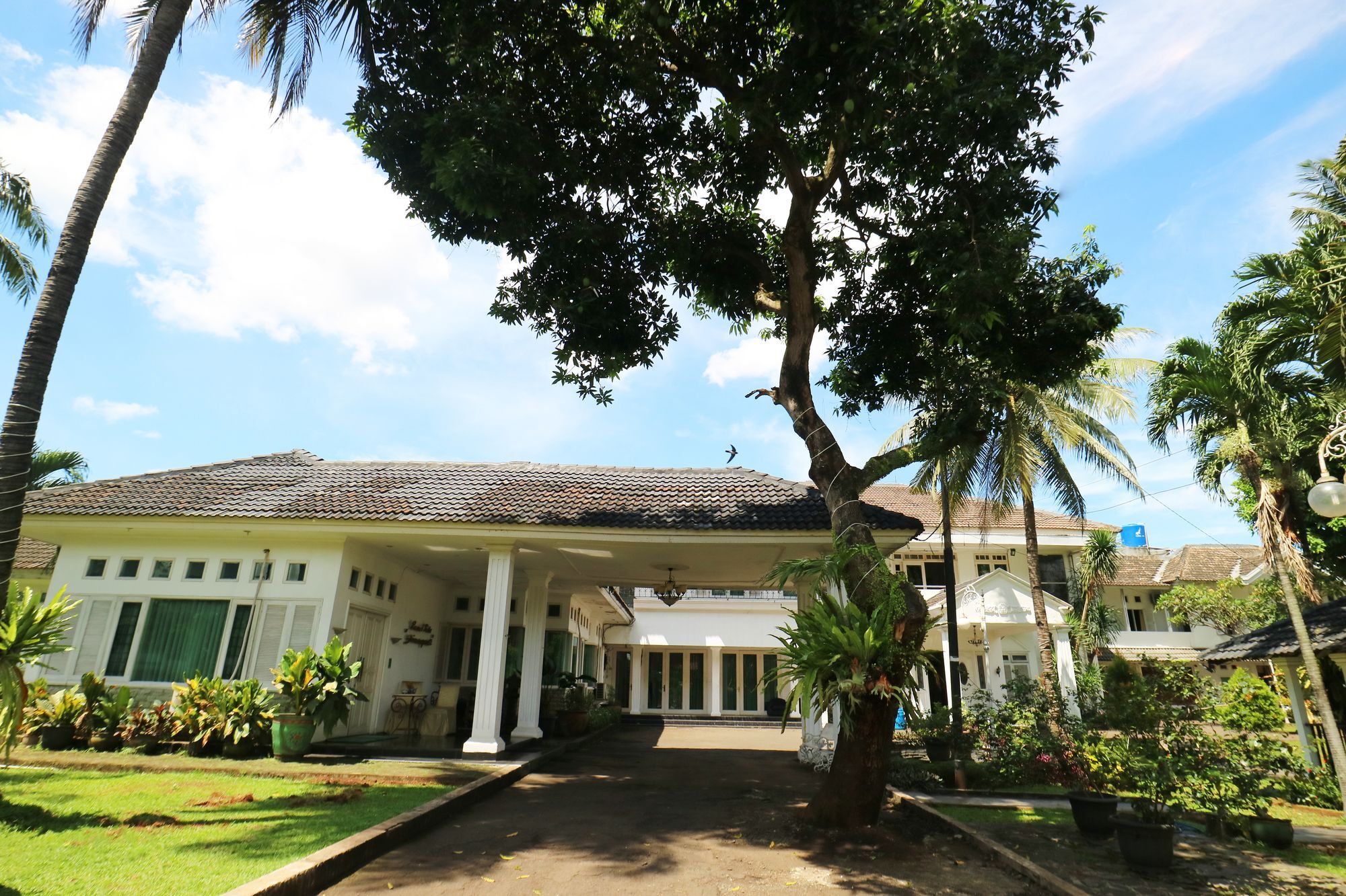 Villa Sri Manganti Jakarta Exterior photo